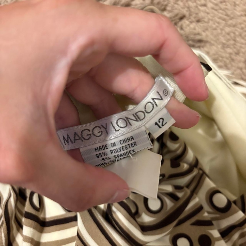 Maggy London black and tan abstract dress - Picture 7 of 8